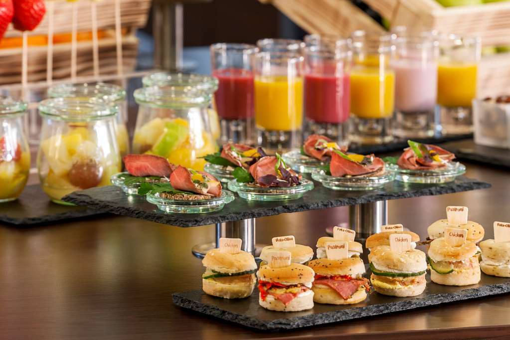 Hotel Nh Collection Centre 4*